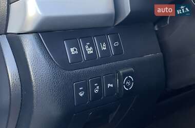 Внедорожник / Кроссовер Toyota Highlander 2015 в 