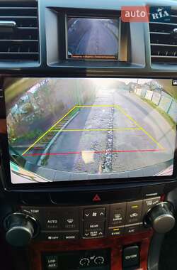 Внедорожник / Кроссовер Toyota Highlander 2011 в 
