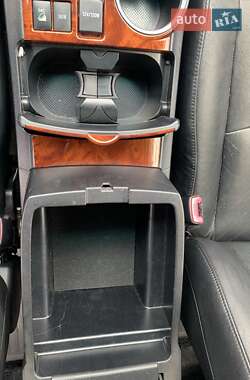 Внедорожник / Кроссовер Toyota Highlander 2011 в 