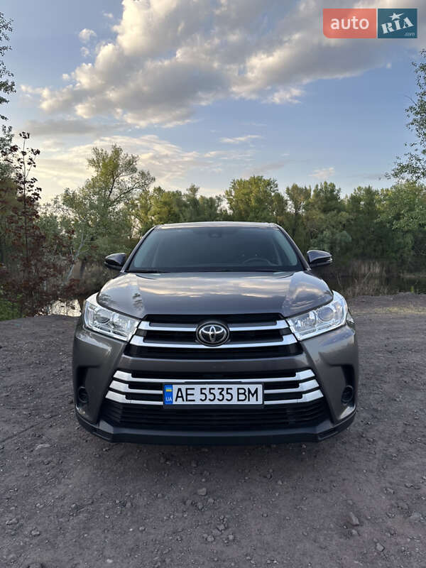 Toyota Highlander 2017