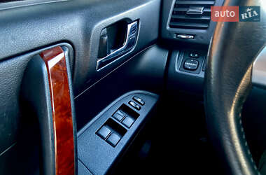 Позашляховик / Кросовер Toyota Highlander 2011 в 