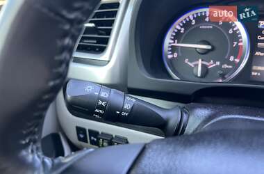 Позашляховик / Кросовер Toyota Highlander 2017 в 