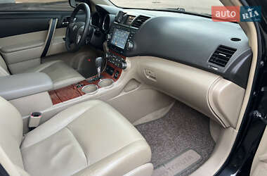 Позашляховик / Кросовер Toyota Highlander 2007 в 