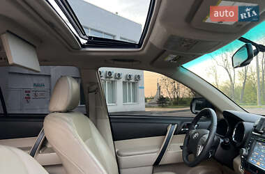 Позашляховик / Кросовер Toyota Highlander 2007 в 