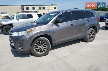 Toyota Highlander 2019