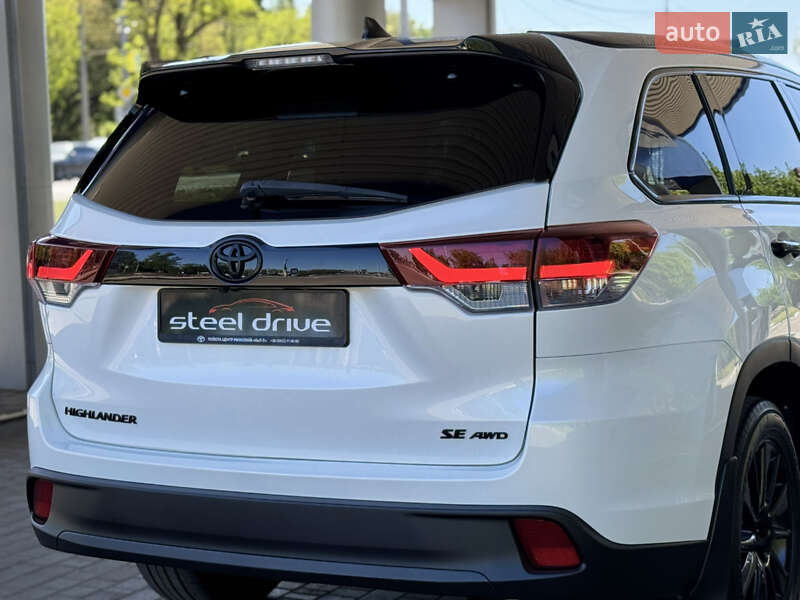 Позашляховик / Кросовер Toyota Highlander 2019 в Миколаєві