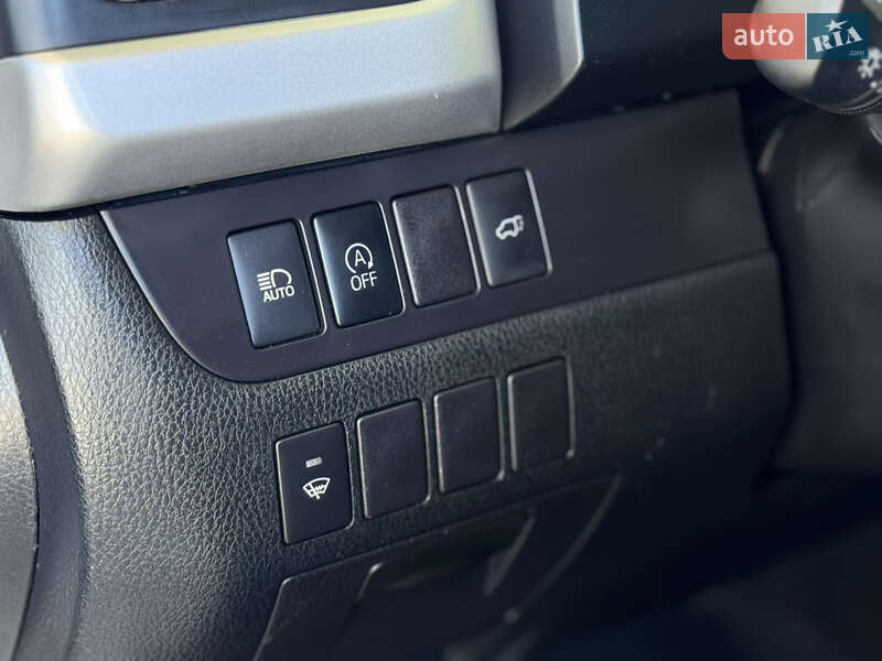 Позашляховик / Кросовер Toyota Highlander 2019 в Миколаєві