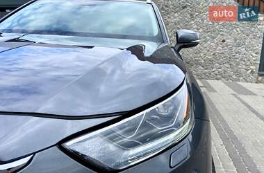 Позашляховик / Кросовер Toyota Highlander 2021 в 