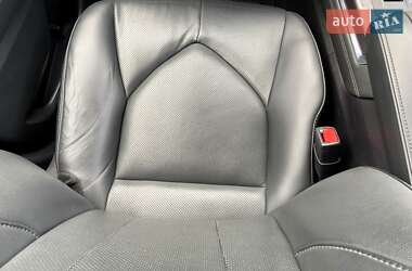 Позашляховик / Кросовер Toyota Highlander 2021 в 