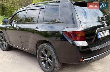 Внедорожник / Кроссовер Toyota Highlander 2008 в 