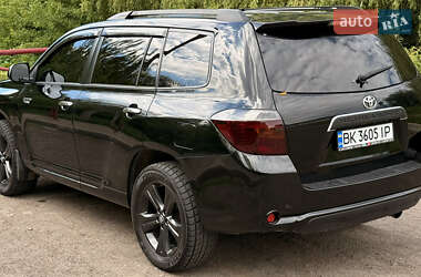 Внедорожник / Кроссовер Toyota Highlander 2008 в 