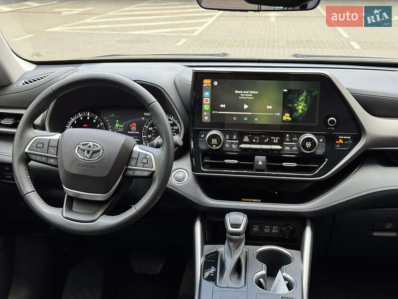 Позашляховик / Кросовер Toyota Highlander 2023 в Києві