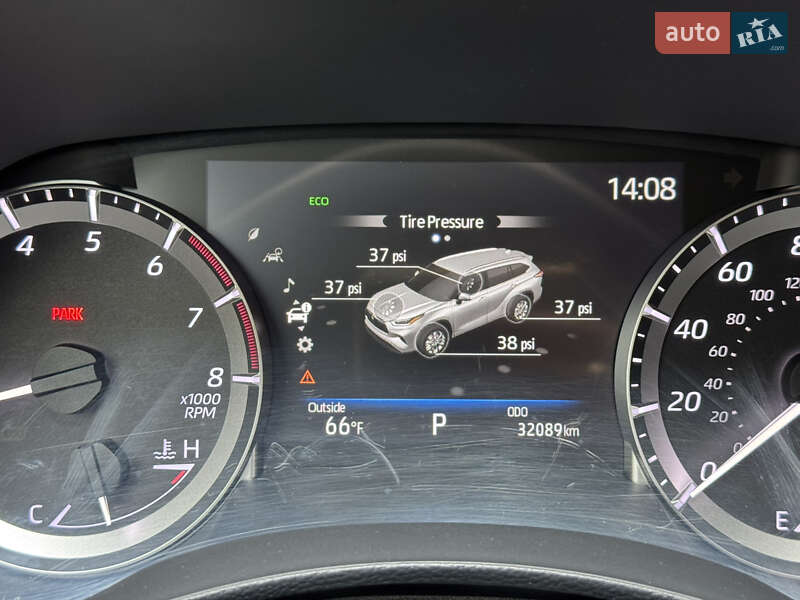 Позашляховик / Кросовер Toyota Highlander 2023 в Києві