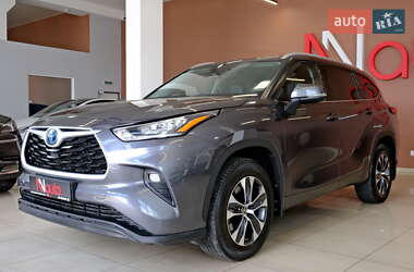 Внедорожник / Кроссовер Toyota Highlander 2023 в 