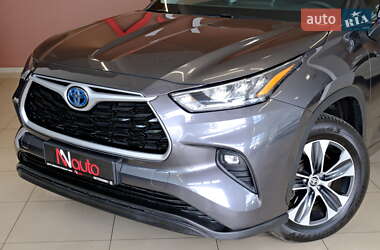 Внедорожник / Кроссовер Toyota Highlander 2023 в 