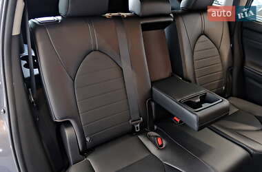 Внедорожник / Кроссовер Toyota Highlander 2023 в 
