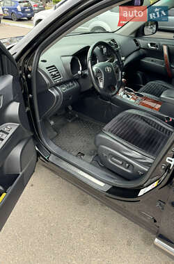 Внедорожник / Кроссовер Toyota Highlander 2012 в Кременчуге