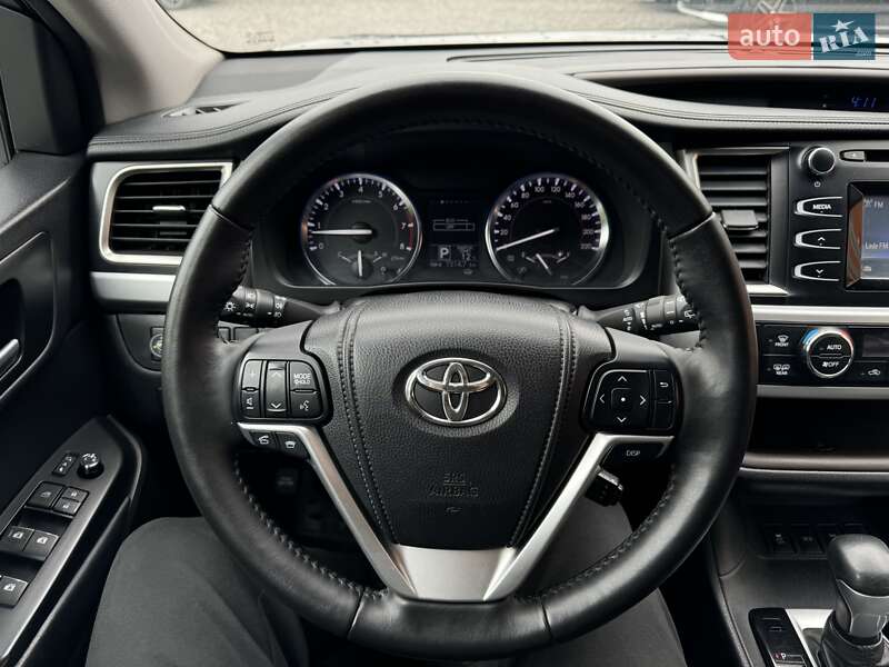 Позашляховик / Кросовер Toyota Highlander 2014 в Вінниці