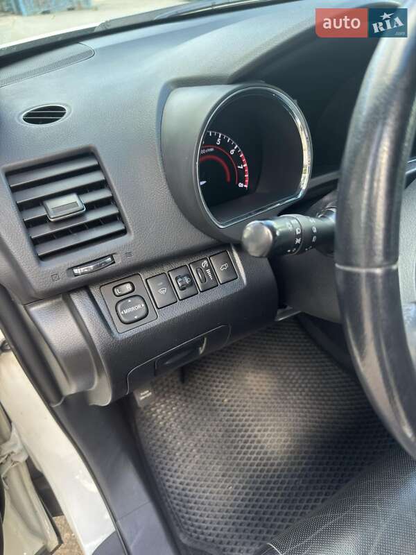 Внедорожник / Кроссовер Toyota Highlander 2013 в Киеве