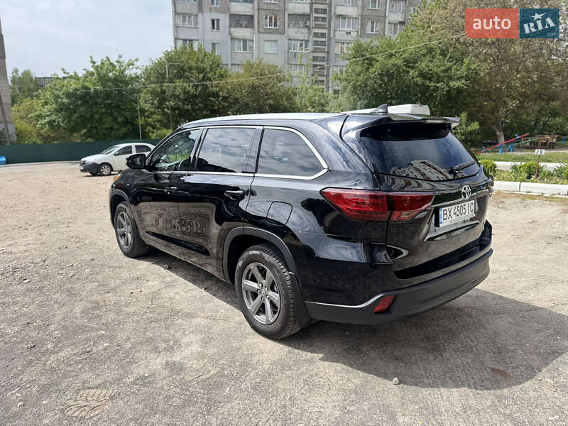 Позашляховик / Кросовер Toyota Highlander 2016 в Хмельницькому