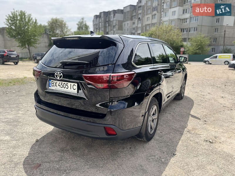 Позашляховик / Кросовер Toyota Highlander 2016 в Хмельницькому