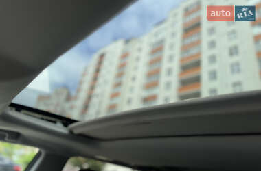 Внедорожник / Кроссовер Toyota Highlander 2016 в 
