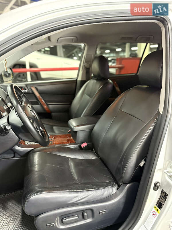 Позашляховик / Кросовер Toyota Highlander 2012 в Одесі