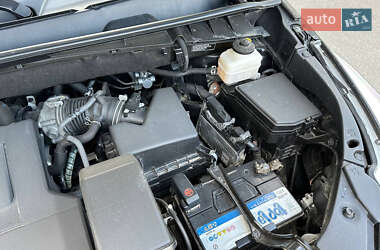 Внедорожник / Кроссовер Toyota Highlander 2014 в 