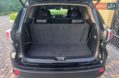 Позашляховик / Кросовер Toyota Highlander 2014 в 