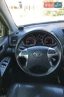 Позашляховик / Кросовер Toyota Highlander 2013 в 