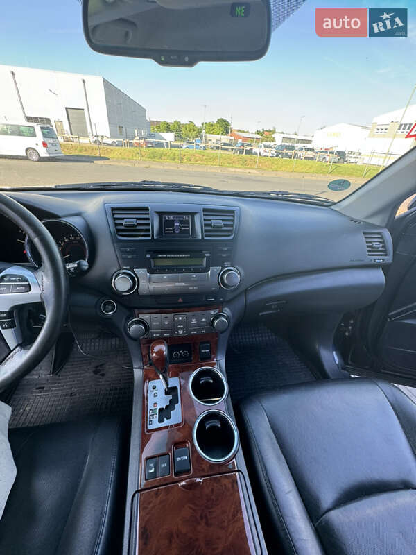 Внедорожник / Кроссовер Toyota Highlander 2012 в Львове фото 14 Внедорожник / Кроссовер Toyota Highlander 2012 в Львове