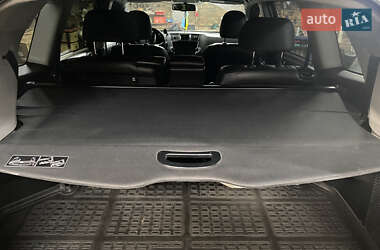 Внедорожник / Кроссовер Toyota Highlander 2011 в 