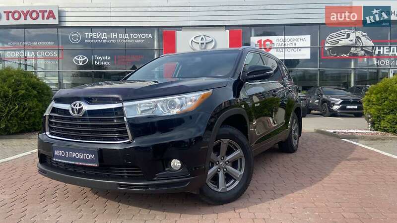 Внедорожник / Кроссовер Toyota Highlander 2016 в 