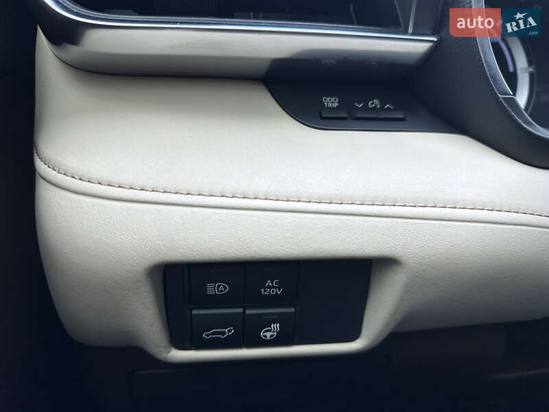 Внедорожник / Кроссовер Toyota Highlander 2020 в Киеве