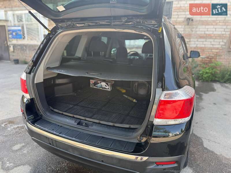 Внедорожник / Кроссовер Toyota Highlander 2011 в Запорожье фото 14 Внедорожник / Кроссовер Toyota Highlander 2011 в Запорожье