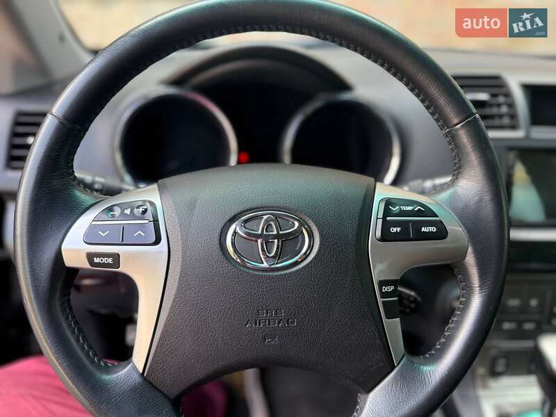 Внедорожник / Кроссовер Toyota Highlander 2011 в Запорожье фото 22 Внедорожник / Кроссовер Toyota Highlander 2011 в Запорожье