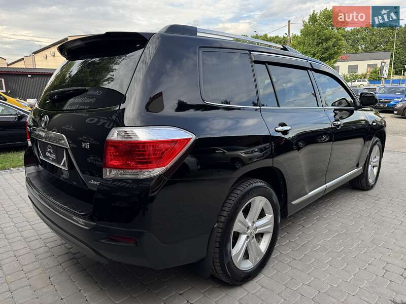 Внедорожник / Кроссовер Toyota Highlander 2011 в Виннице