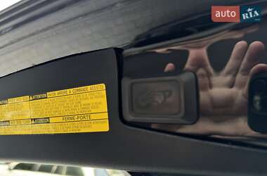 Внедорожник / Кроссовер Toyota Highlander 2011 в 