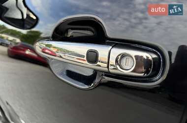 Внедорожник / Кроссовер Toyota Highlander 2011 в 