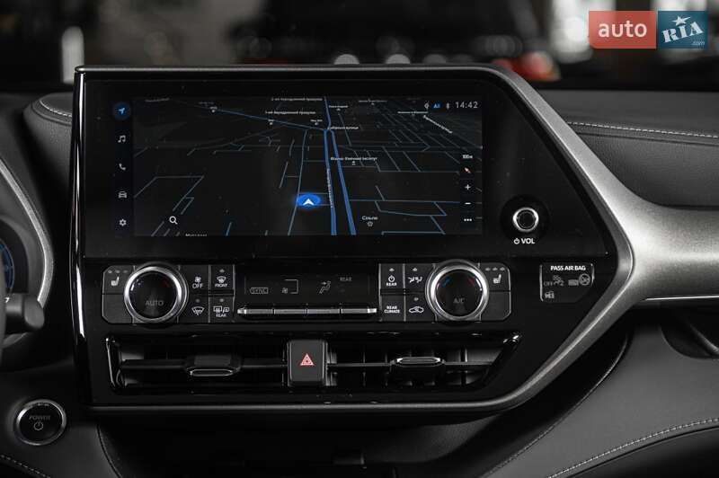 Внедорожник / Кроссовер Toyota Highlander 2024 в Одессе