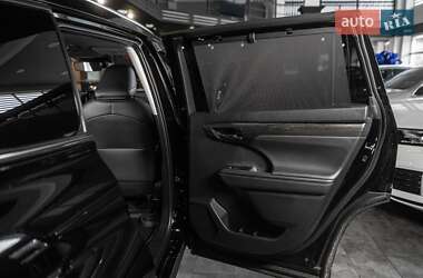 Внедорожник / Кроссовер Toyota Highlander 2024 в 