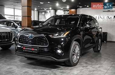 Внедорожник / Кроссовер Toyota Highlander 2024 в 