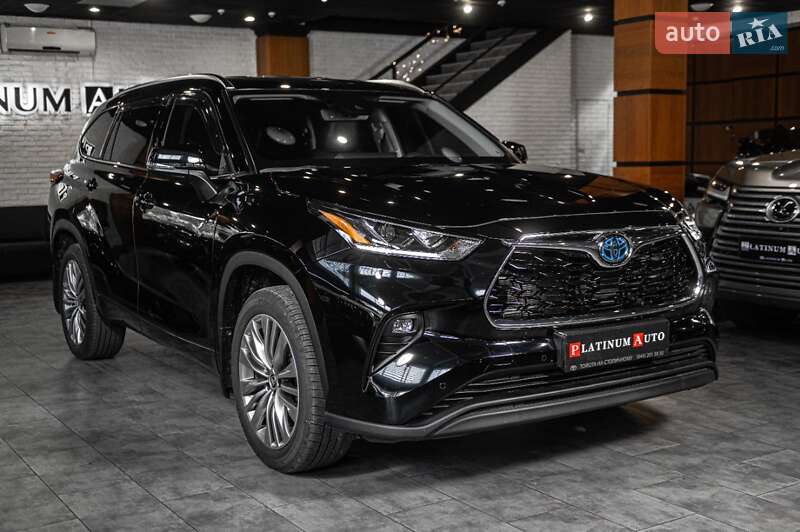 Внедорожник / Кроссовер Toyota Highlander 2024 в Одессе