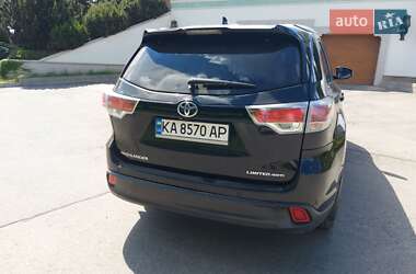 Внедорожник / Кроссовер Toyota Highlander 2014 в 