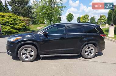 Внедорожник / Кроссовер Toyota Highlander 2014 в 