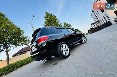 Позашляховик / Кросовер Toyota Highlander 2012 в 