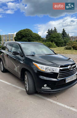 Внедорожник / Кроссовер Toyota Highlander 2015 в 