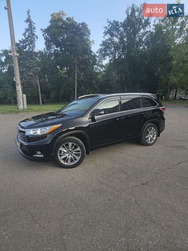 Внедорожник / Кроссовер Toyota Highlander 2014 в Одессе