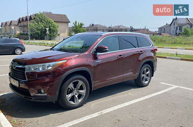Позашляховик / Кросовер Toyota Highlander 2015 в Києві