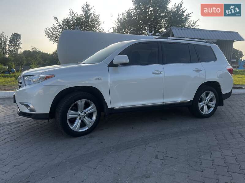 Позашляховик / Кросовер Toyota Highlander 2013 в Вінниці